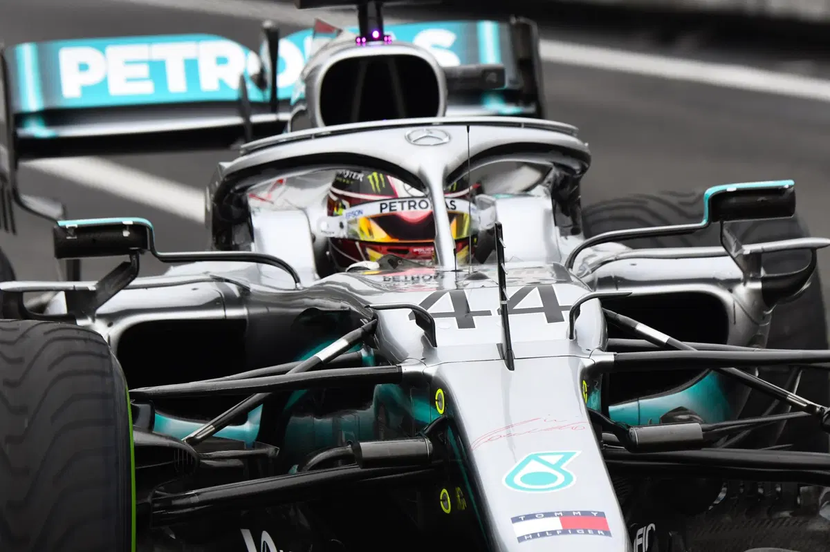 F1, GP Messico 2019: miglior tempo per Verstappen, penalizzato. Pole passa a Leclerc (7)