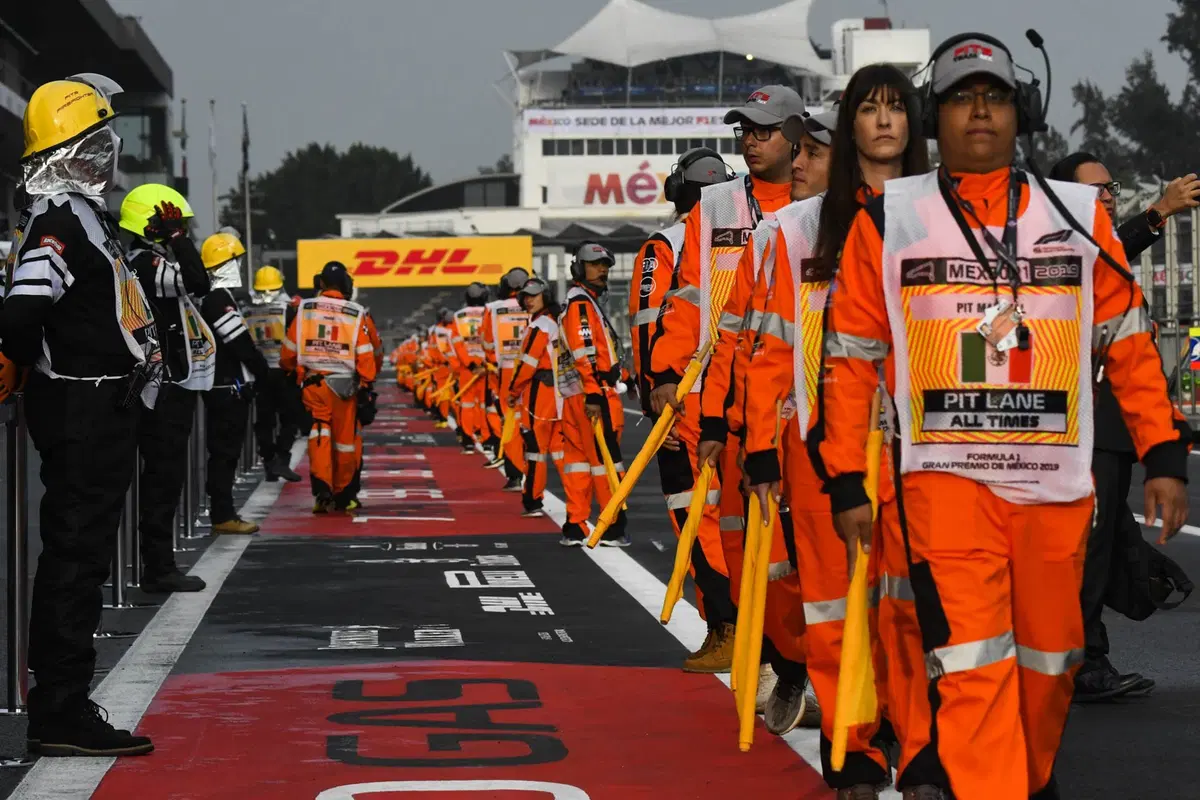 F1, GP Messico 2019: miglior tempo per Verstappen, penalizzato. Pole passa a Leclerc (14)