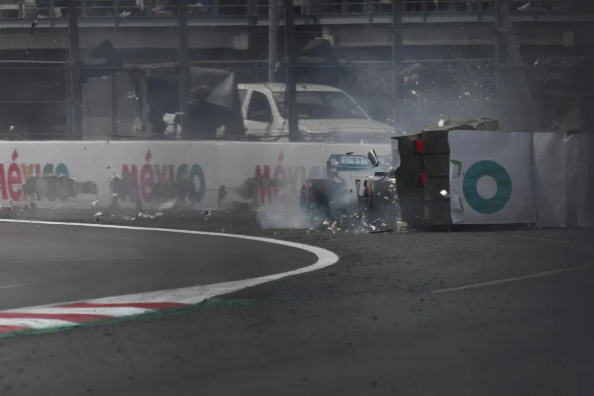 F1, GP Messico 2019: la Mercedes fa 100 con Hamilton (15)