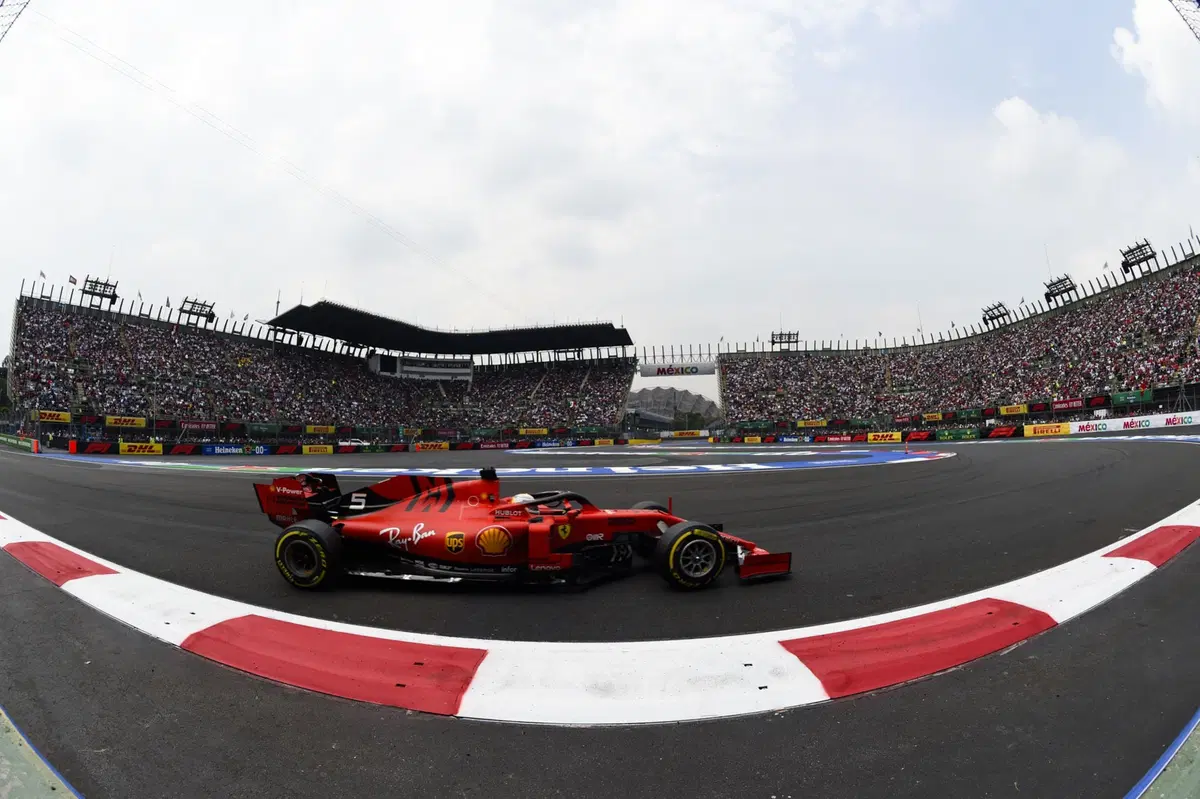 F1, GP Messico 2019: la Mercedes fa 100 con Hamilton (33)
