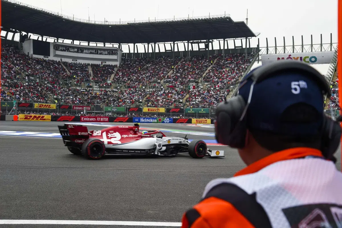 F1, GP Messico 2019: la Mercedes fa 100 con Hamilton (36)