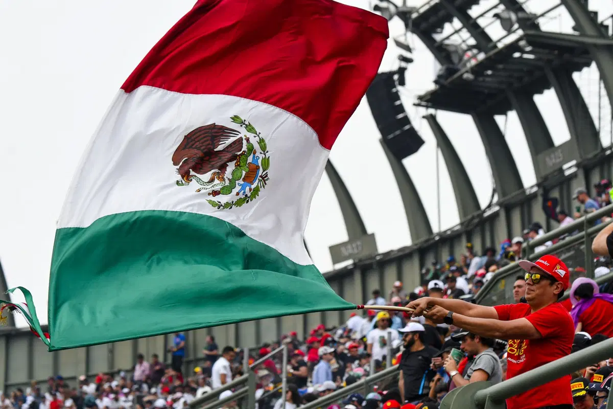 F1, GP Messico 2019: la Mercedes fa 100 con Hamilton (64)