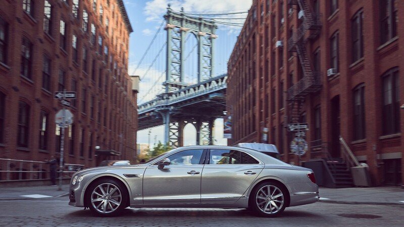 Bentley: i 100 anni di storia a New York [Video]