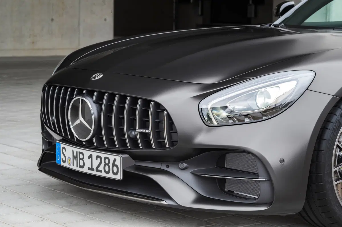Mercedes-Benz Classe GT Coupé GT (37)