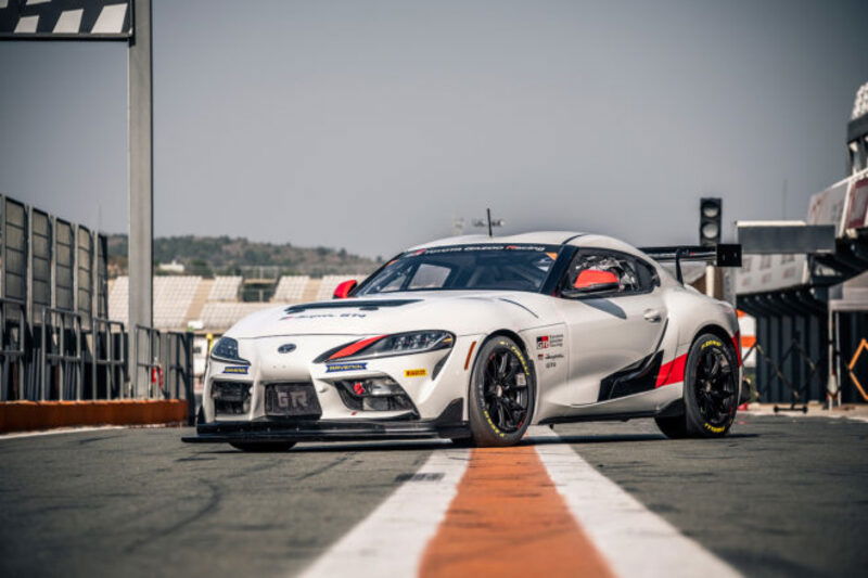 La Toyota GR Supra GT4 &egrave; pronta al debutto tra i cordoli