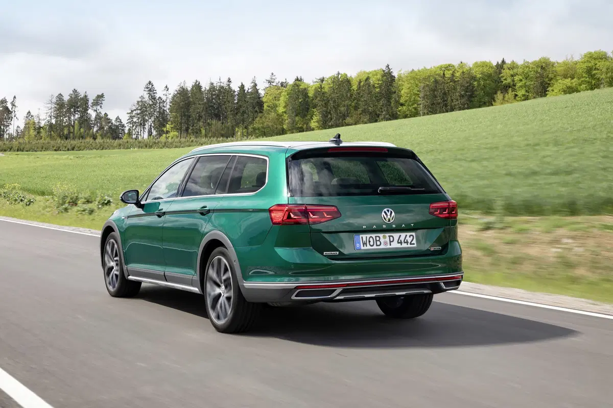 Volkswagen Passat Variant Alltrack 2.0 TDI 190 CV 4MOTION DSG BMT (5)