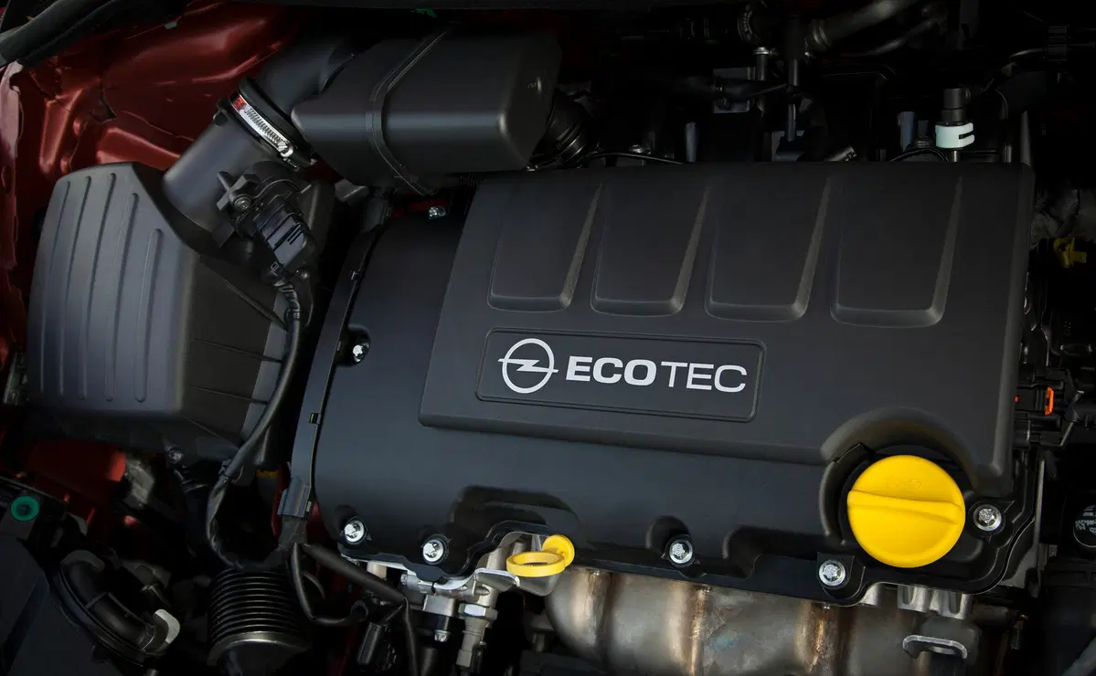 Opel Adam 1.2 70 CV Slam (16)
