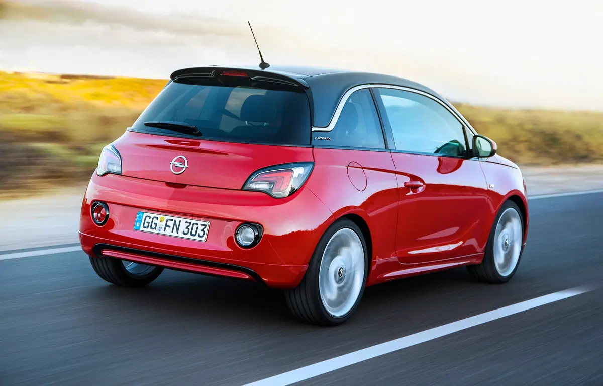 Opel Adam 1.2 70 CV Slam (23)