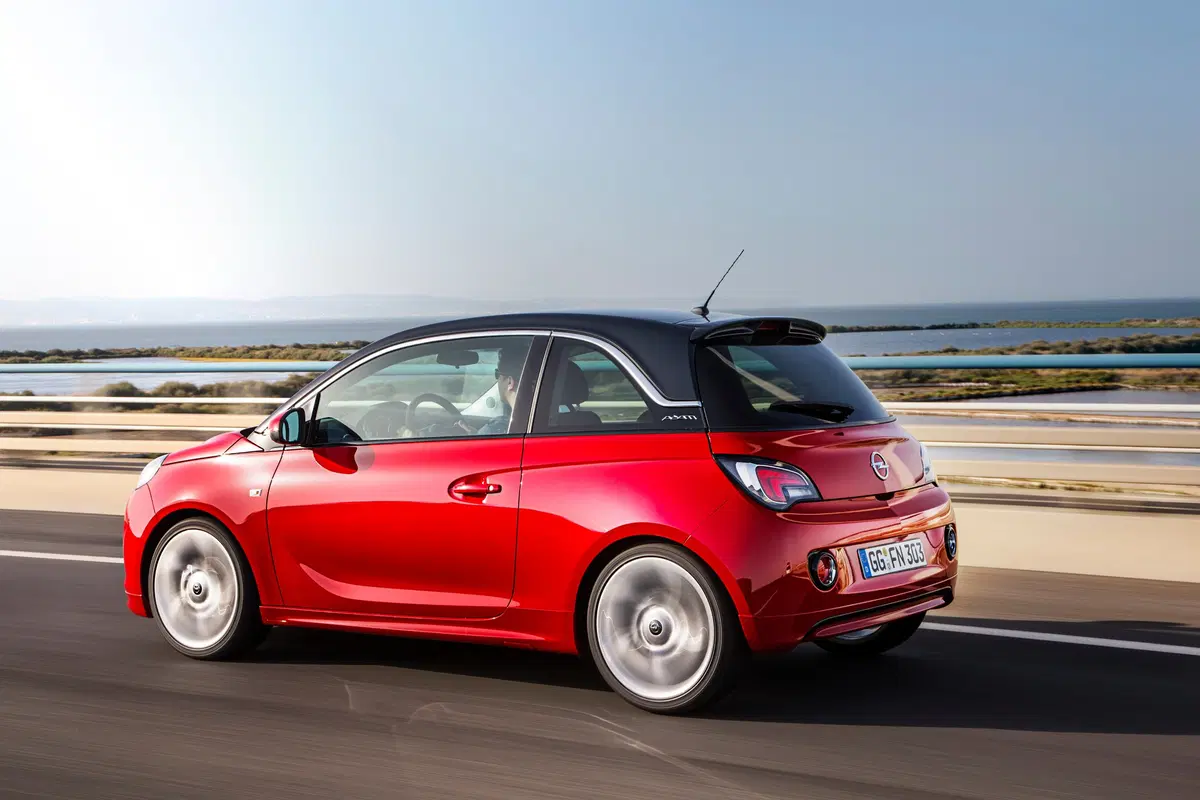 Opel Adam 1.2 70 CV Slam (25)