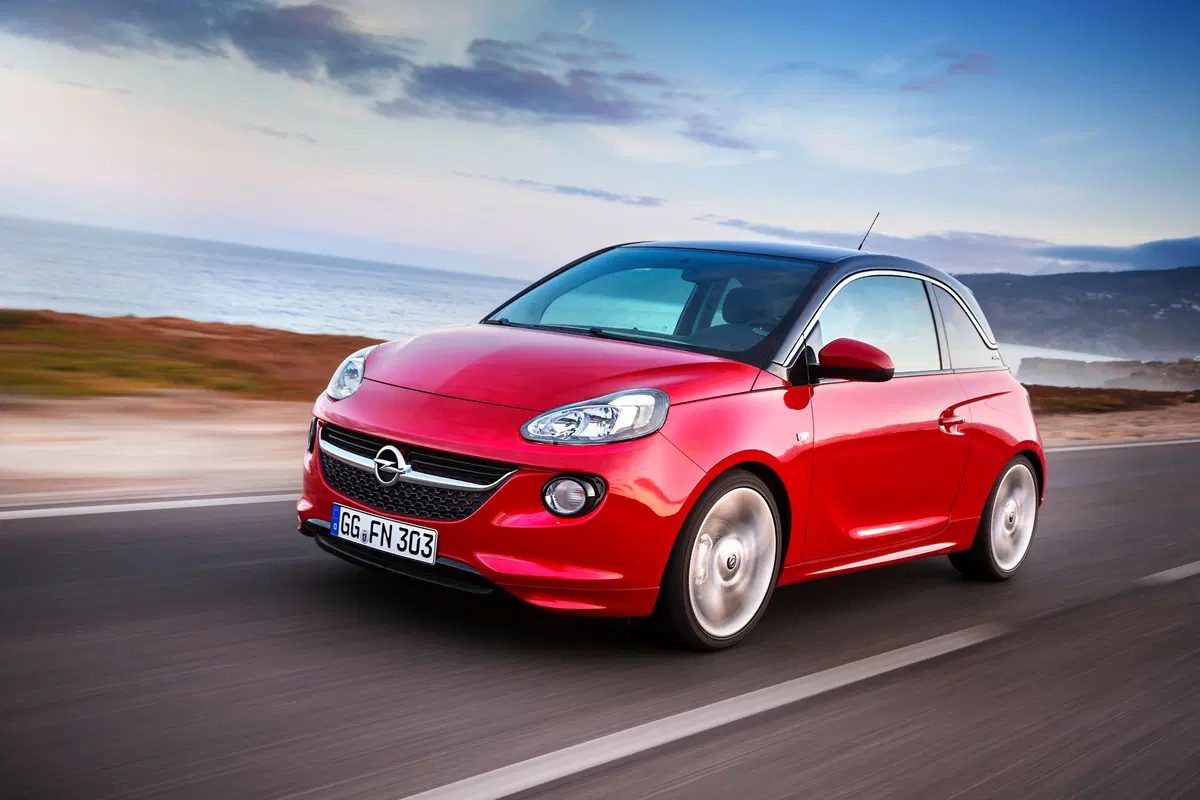 Opel Adam 1.2 70 CV Slam (26)