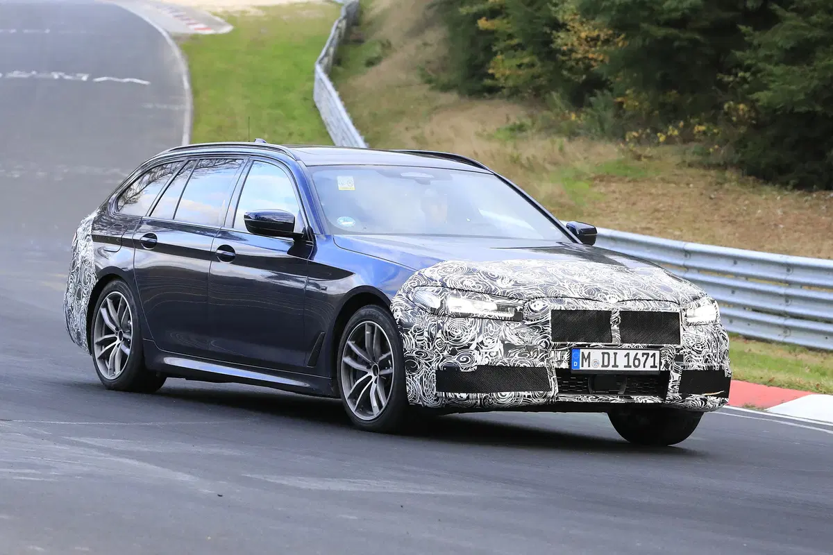 BMW Serie 5 restyling, le foto spia (4)