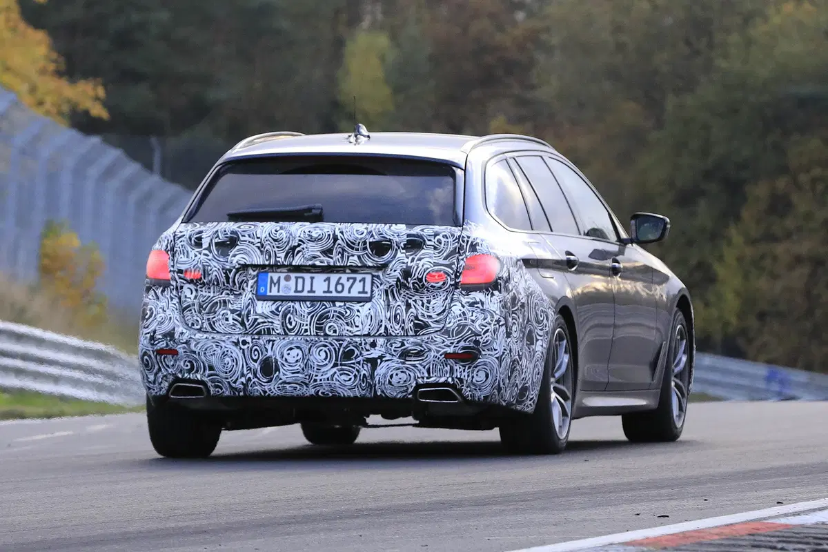 BMW Serie 5 restyling, le foto spia (10)