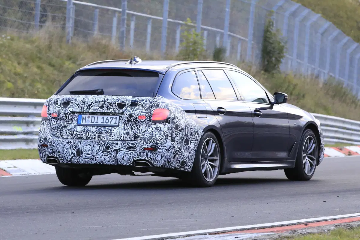 BMW Serie 5 restyling, le foto spia (14)