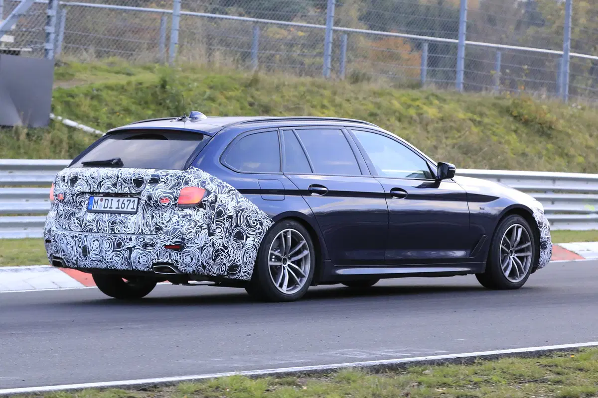 BMW Serie 5 restyling, le foto spia (12)
