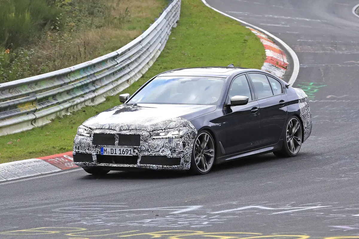 BMW Serie 5 restyling, le foto spia (13)
