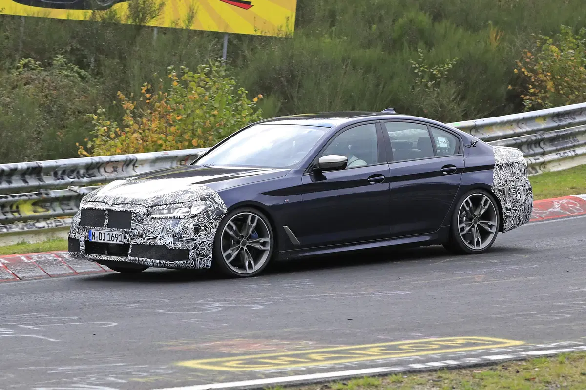 BMW Serie 5 restyling, le foto spia (15)