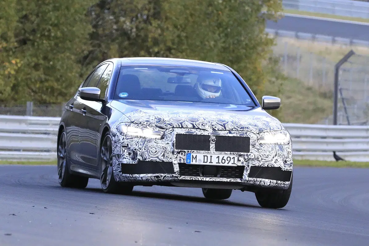 BMW Serie 5 restyling, le foto spia (19)