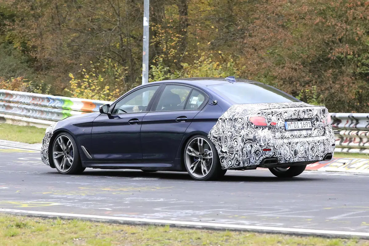 BMW Serie 5 restyling, le foto spia (21)