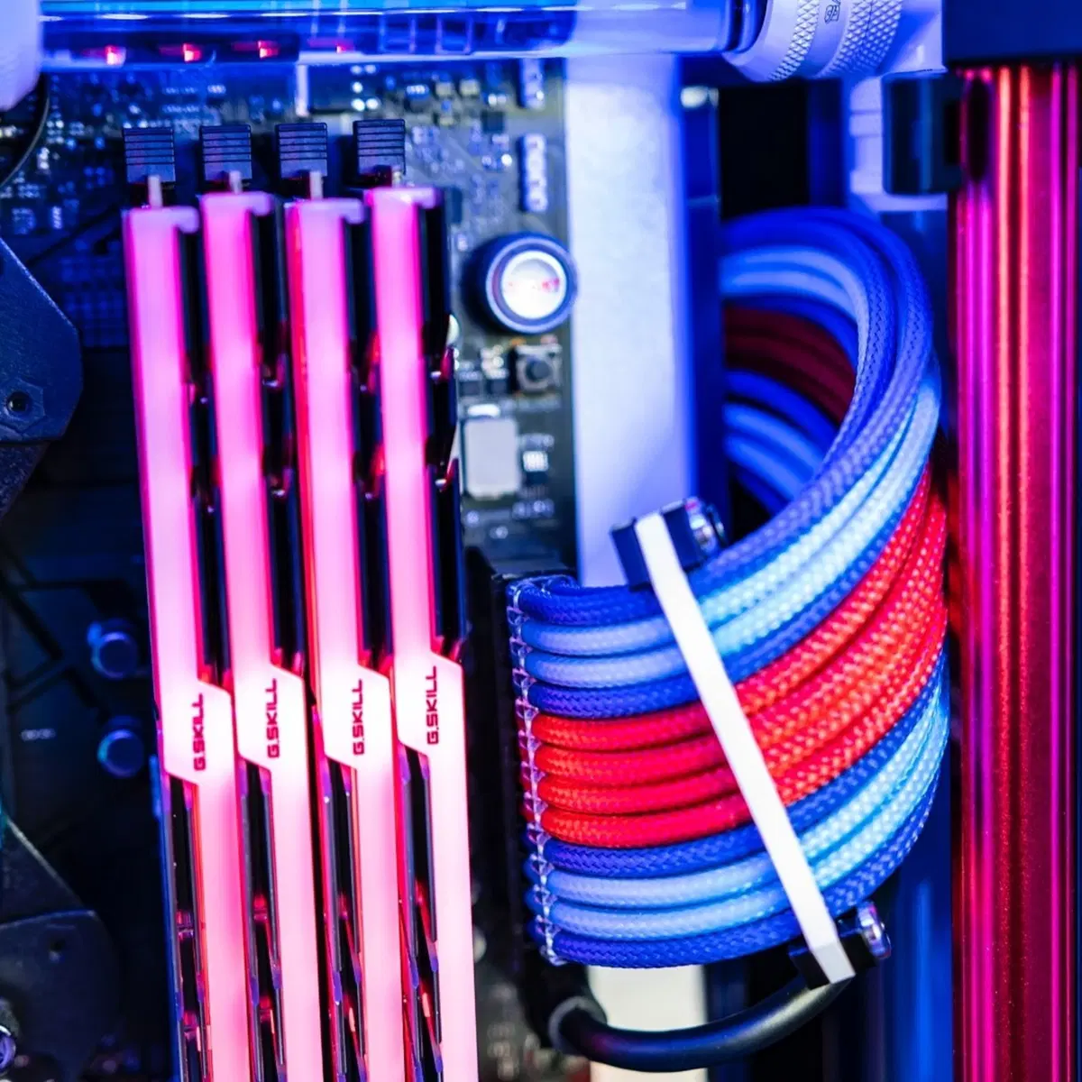 PC Ferrari e Lancia: due versioni speciali da corsa realizzate da SA Mod (5)