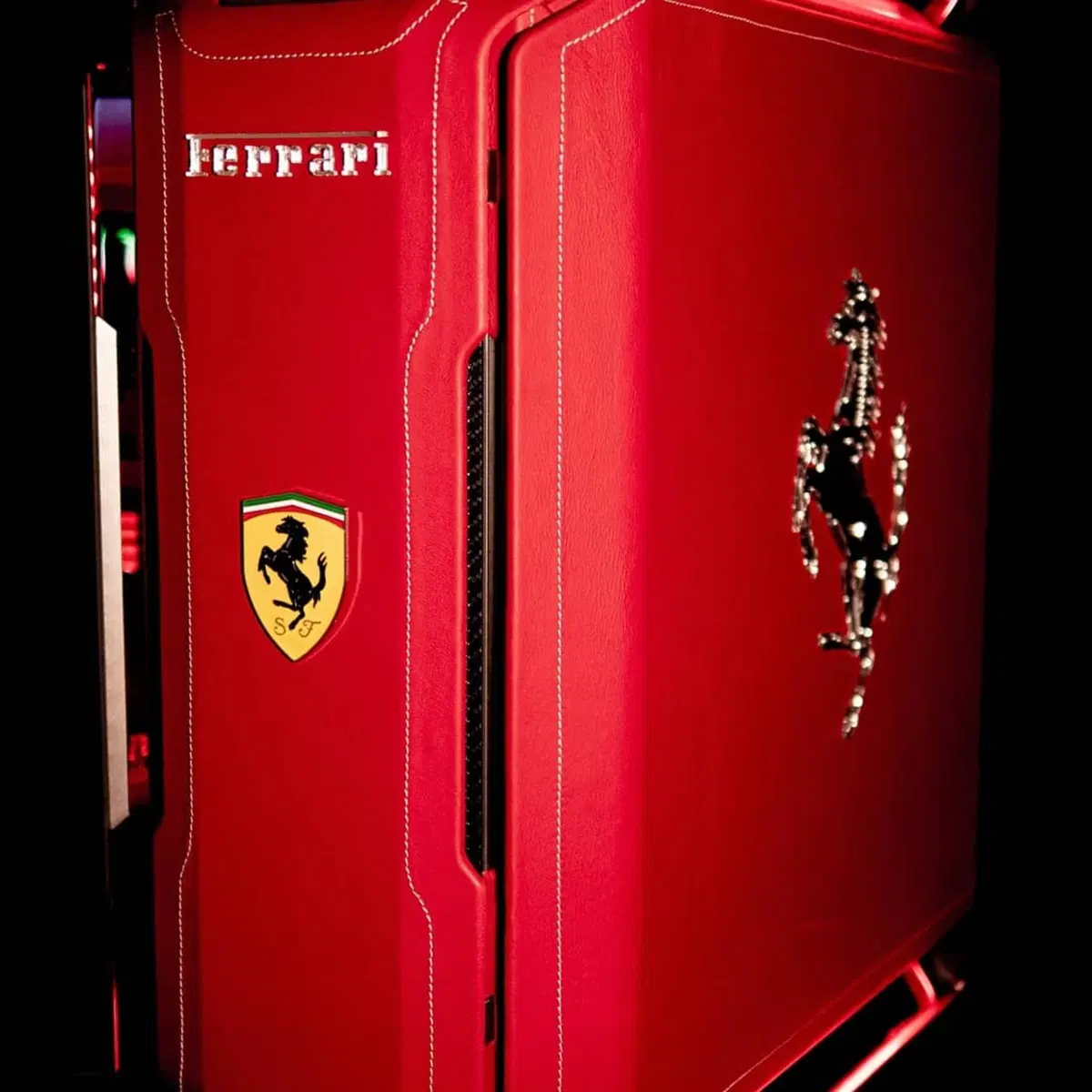 PC Ferrari e Lancia: due versioni speciali da corsa realizzate da SA Mod