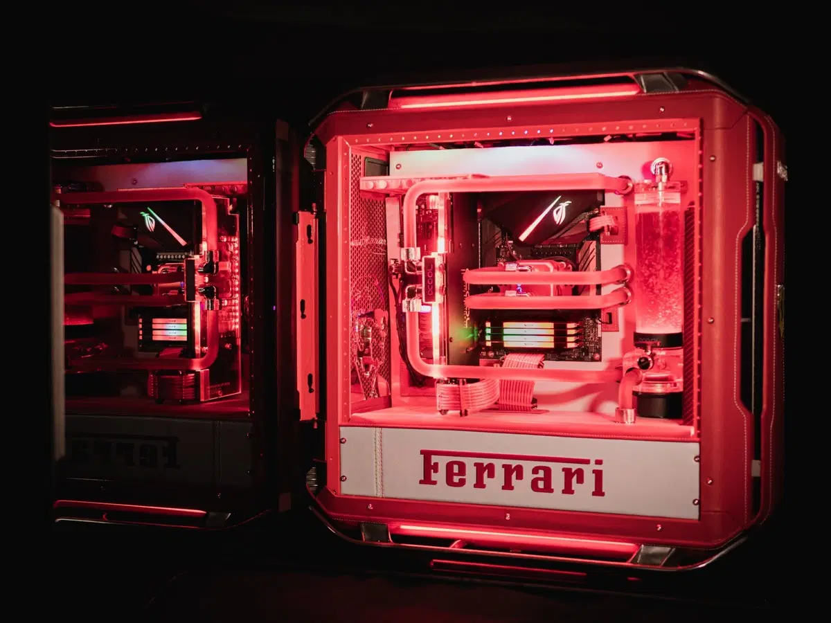 PC Ferrari e Lancia: due versioni speciali da corsa realizzate da SA Mod (2)