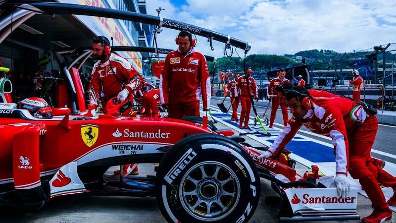 F1 Russia 2016, Libere 2. Hamilton domina, incubo affidabilit&agrave; per la Ferrari