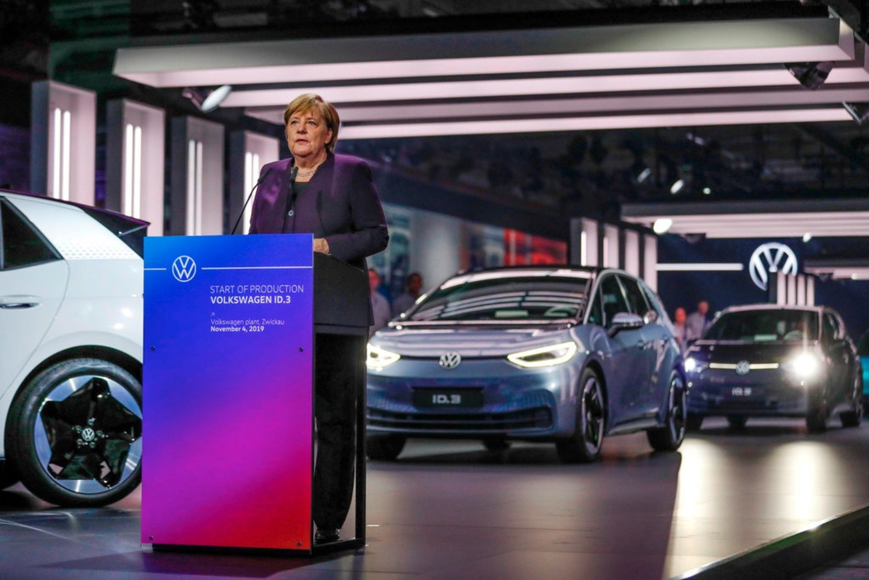 Volkswagen ID.3: Angela Merkel inaugura lo stabilimento di Zwickau