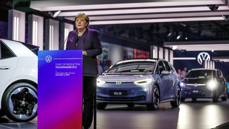 Volkswagen ID.3: Angela Merkel inaugura lo stabilimento di Zwickau