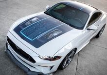 Ford svela la nuova Mustang Lithium: muscle-car elettrica con 800 V, 900 CV e il cambio! (manuale)