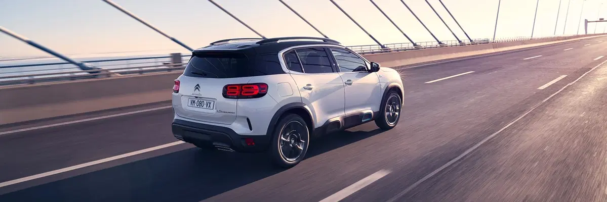 Citroen C5 Aircross, ora è anche ibrida plug-in (7)