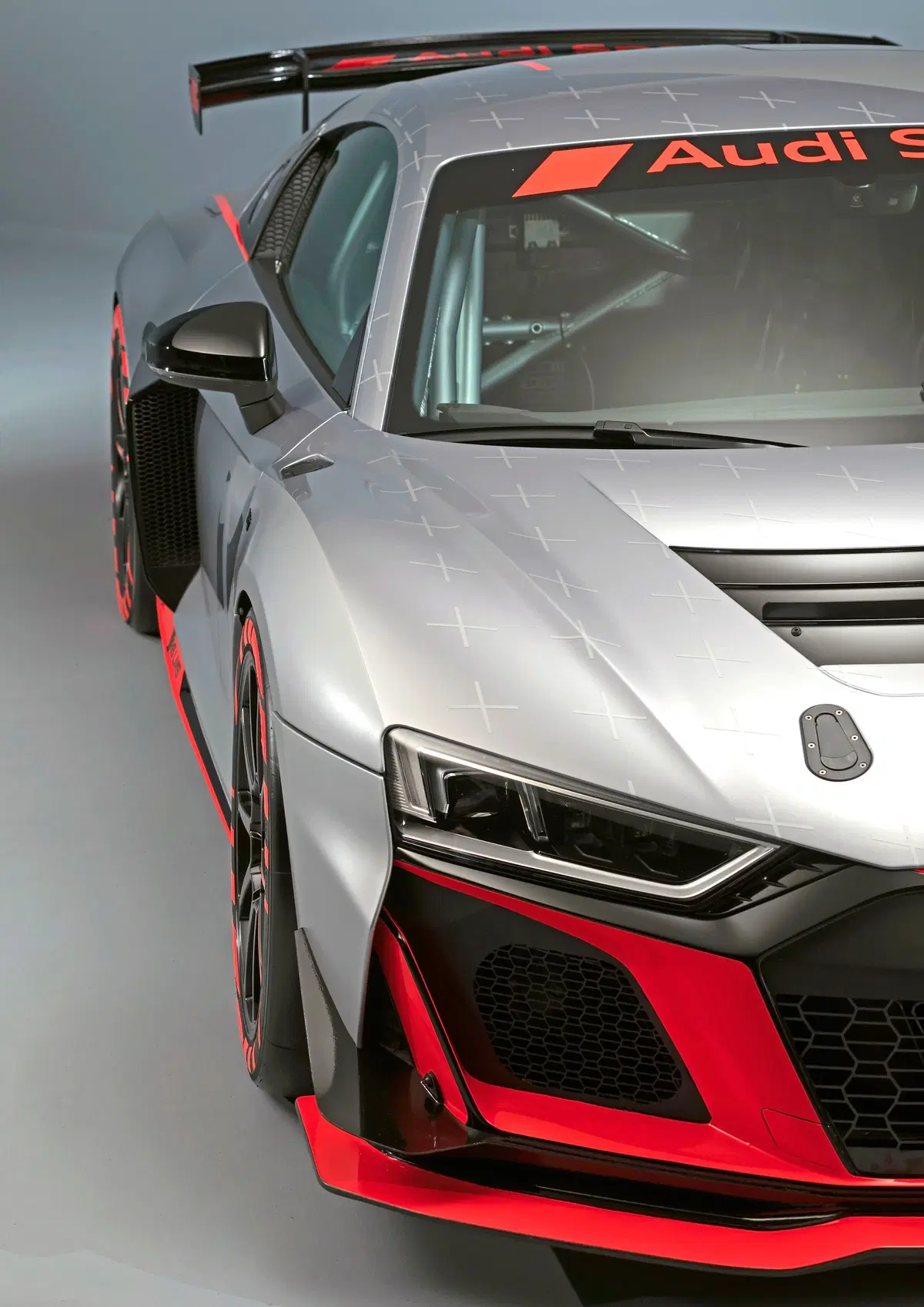 Audi R8 LMS GT4 e R8 V10 RWD, i restyling  (6)