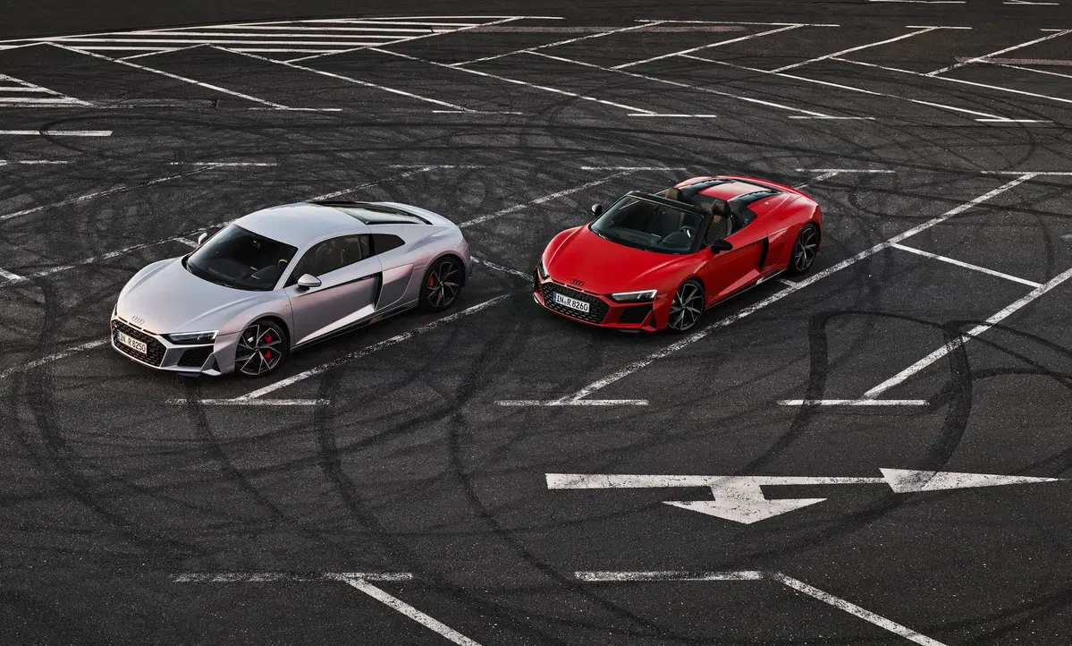 Audi R8 LMS GT4 e R8 V10 RWD, i restyling  (18)