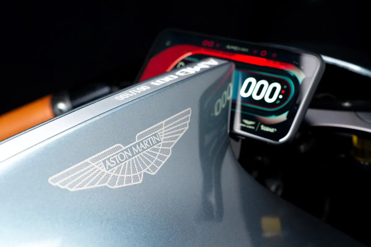 AMB 001, la moto di Aston Martin presentata a EICMA 2019 (7)