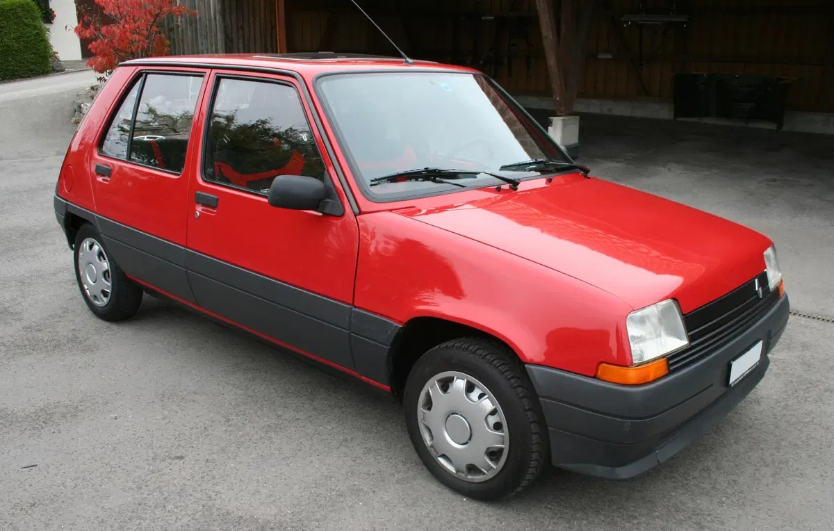 1989, Crolla il muro di Berlino: quali auto si usavano 30 anni fa? (10)