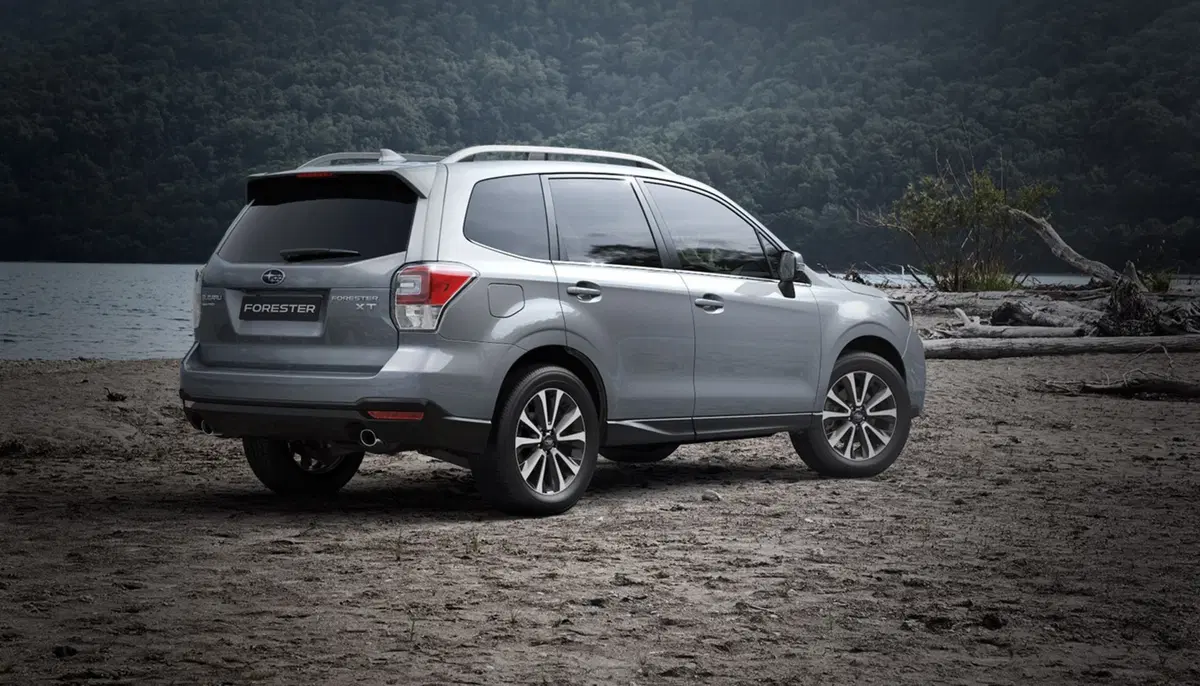 Subaru Forester 2.0 e-Boxer MHEV CVT Lineartronic Style (42)