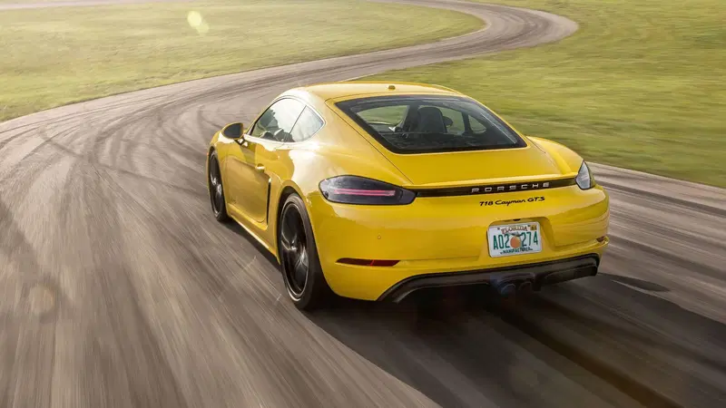 Porsche Cayman, 400 CV per l'elettrica in arrivo nel 2023?