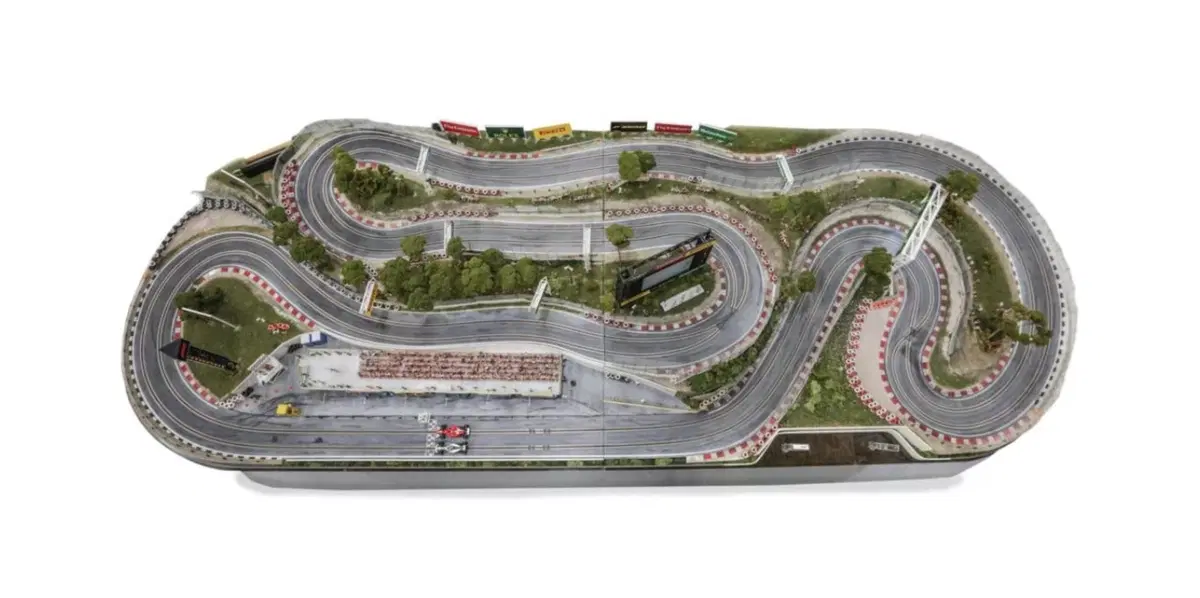 Formula 1: la pista elettrica ufficiale di slot cars da mettere in casa (5)