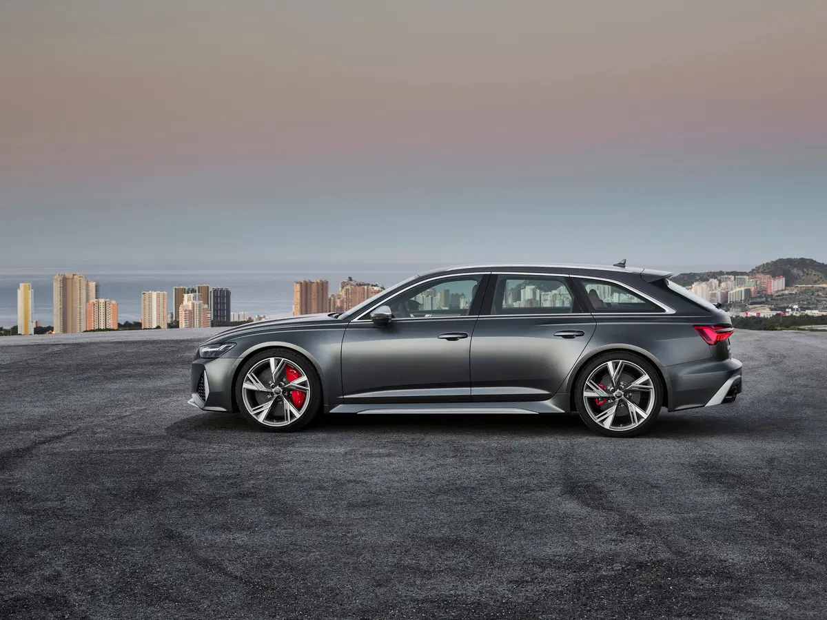 Audi RS 6 Avant 4.0 mhev quattro tiptronic (3)
