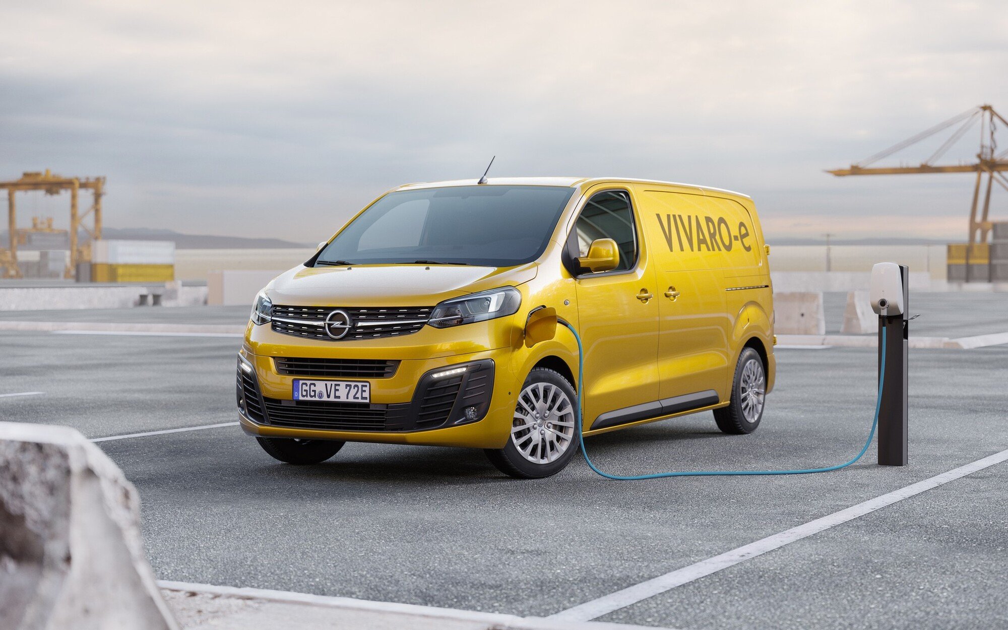 Opel Vivaro-e: van elettrico da 200 o 300 km di autonomia