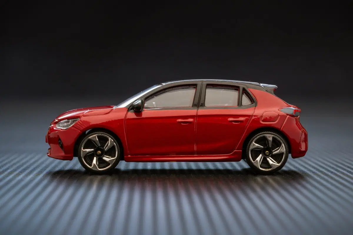 Opel Corsa: ora anche in... modellino scala 1:55 (2)