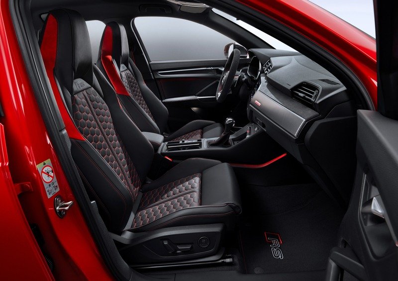 Audi RS Q3 (15)