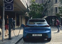 Mobilità elettrica diffusa, Partono da Milano i dilemmi: Peugeot 208 apripista