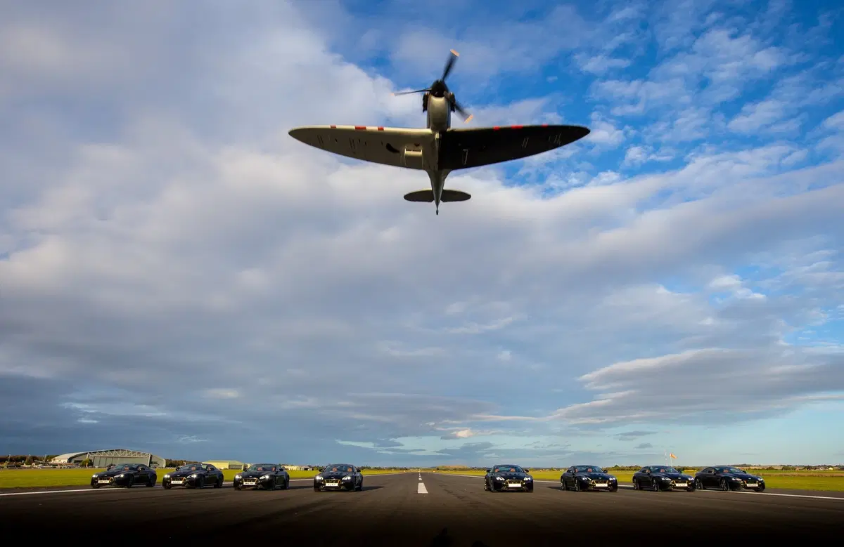 Aston Martin Wings Series: nuove special edition ispirate all'aviazione (2)