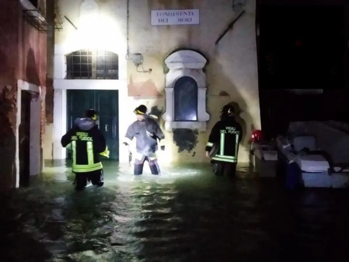 Venezia inondata, ma non solo: nel 2100 potrebbe sparire un’area grande quanto la Liguria (3)