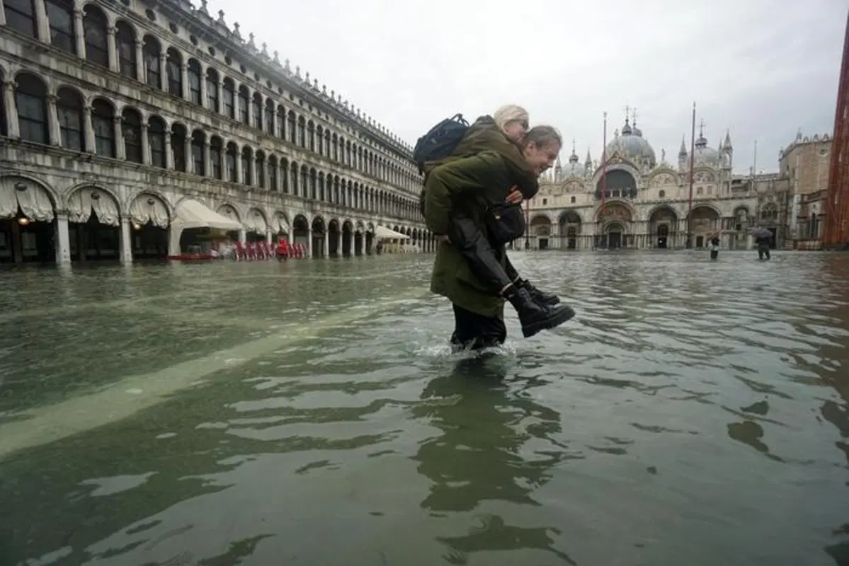 Venezia inondata, ma non solo: nel 2100 potrebbe sparire un’area grande quanto la Liguria (9)