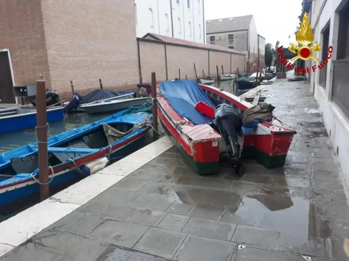 Venezia inondata, ma non solo: nel 2100 potrebbe sparire un’area grande quanto la Liguria (15)