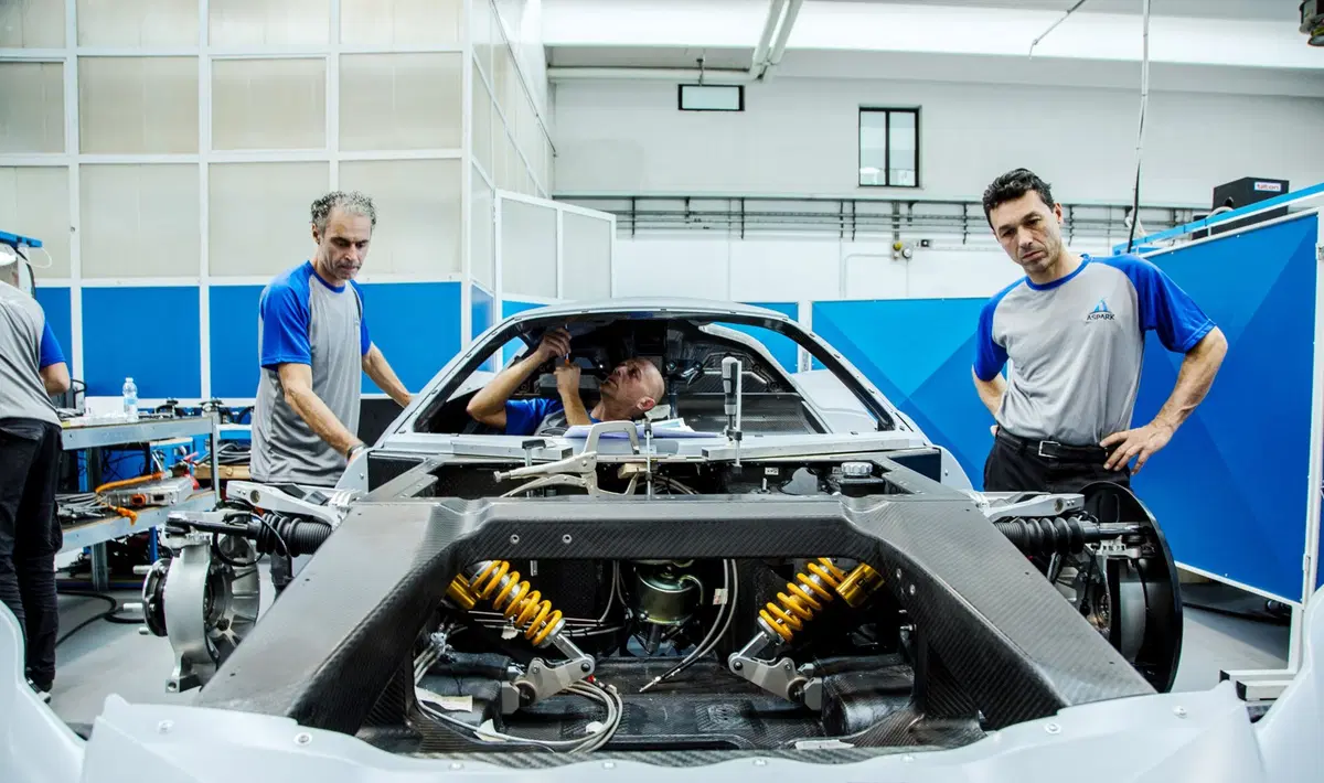 Aspark Owl: supercar elettrica da 1.985 CV e 2,9 milioni di euro (5)