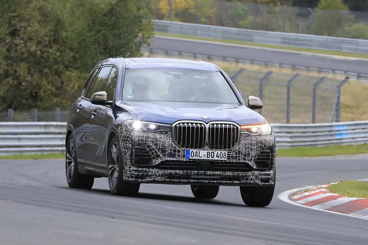 BMW Alpina XB7: SUV ad alte prestazioni al Ring [Foto spia] (4)