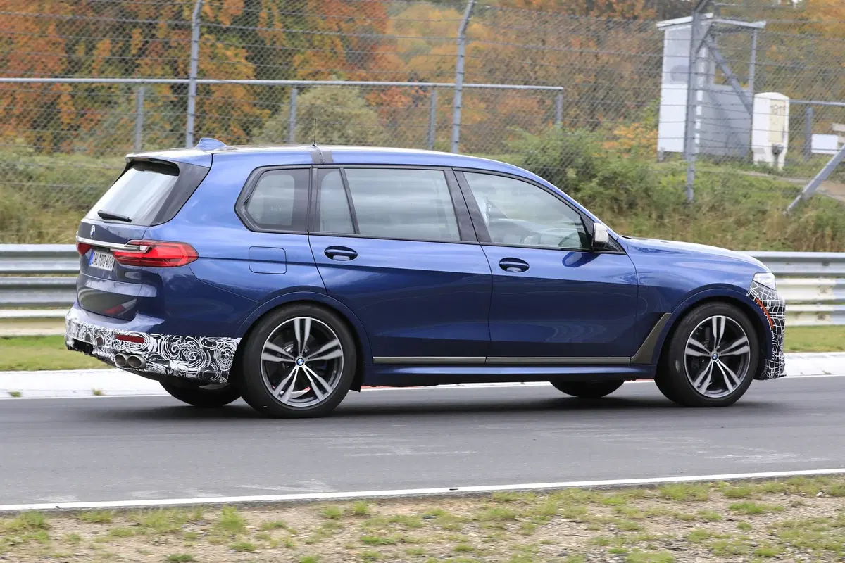 BMW Alpina XB7: SUV ad alte prestazioni al Ring [Foto spia] (3)