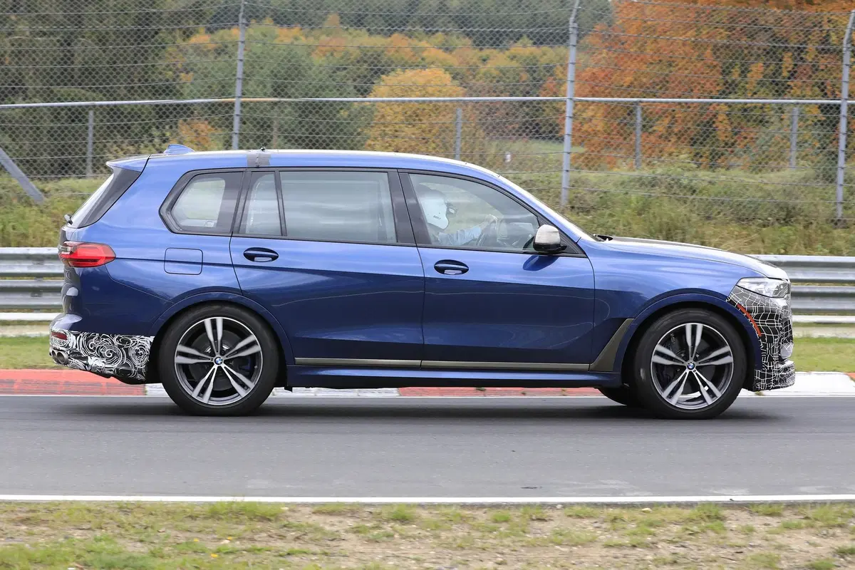 BMW Alpina XB7: SUV ad alte prestazioni al Ring [Foto spia] (6)
